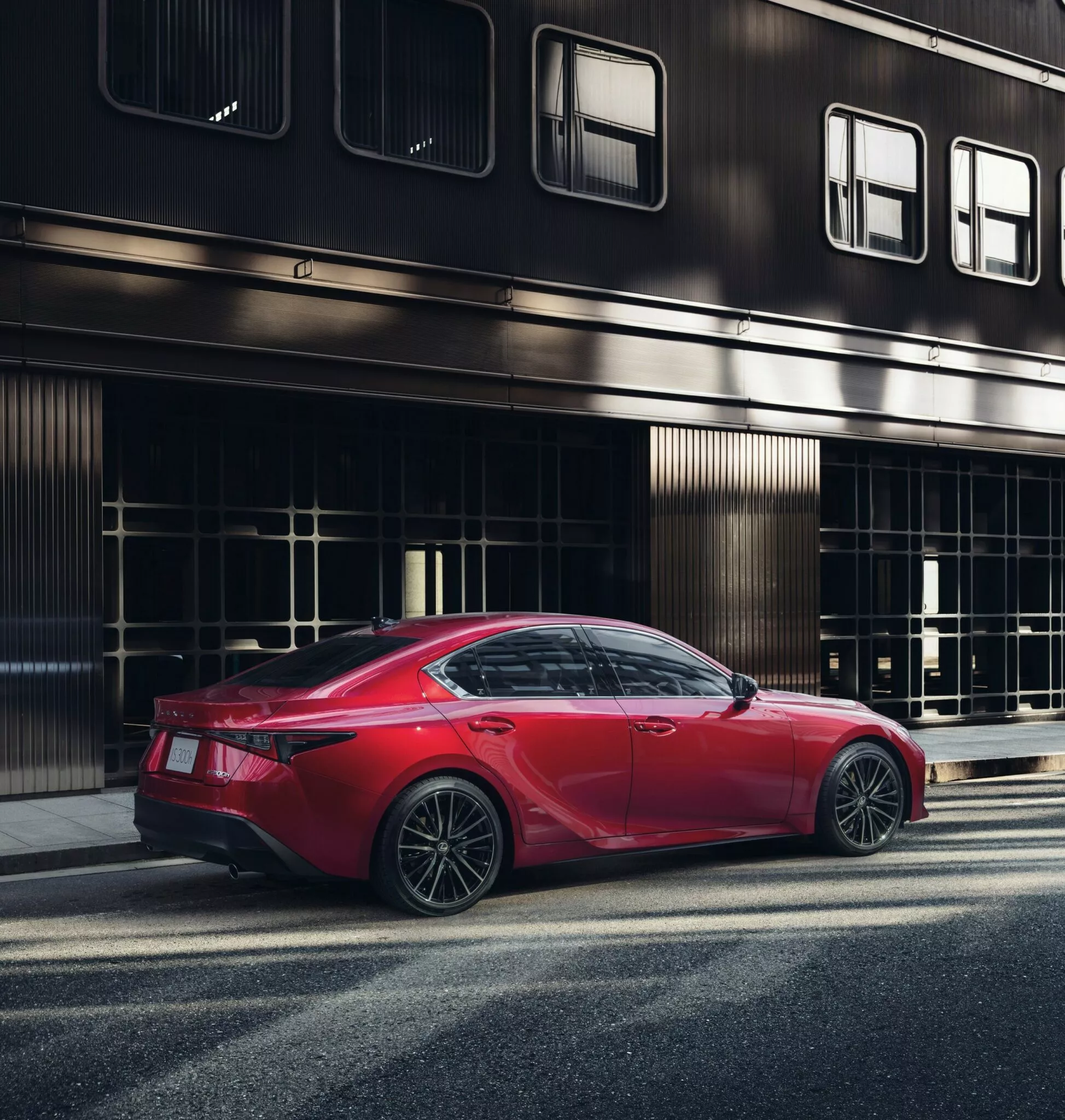 2026 Lexus IS 300h (7)