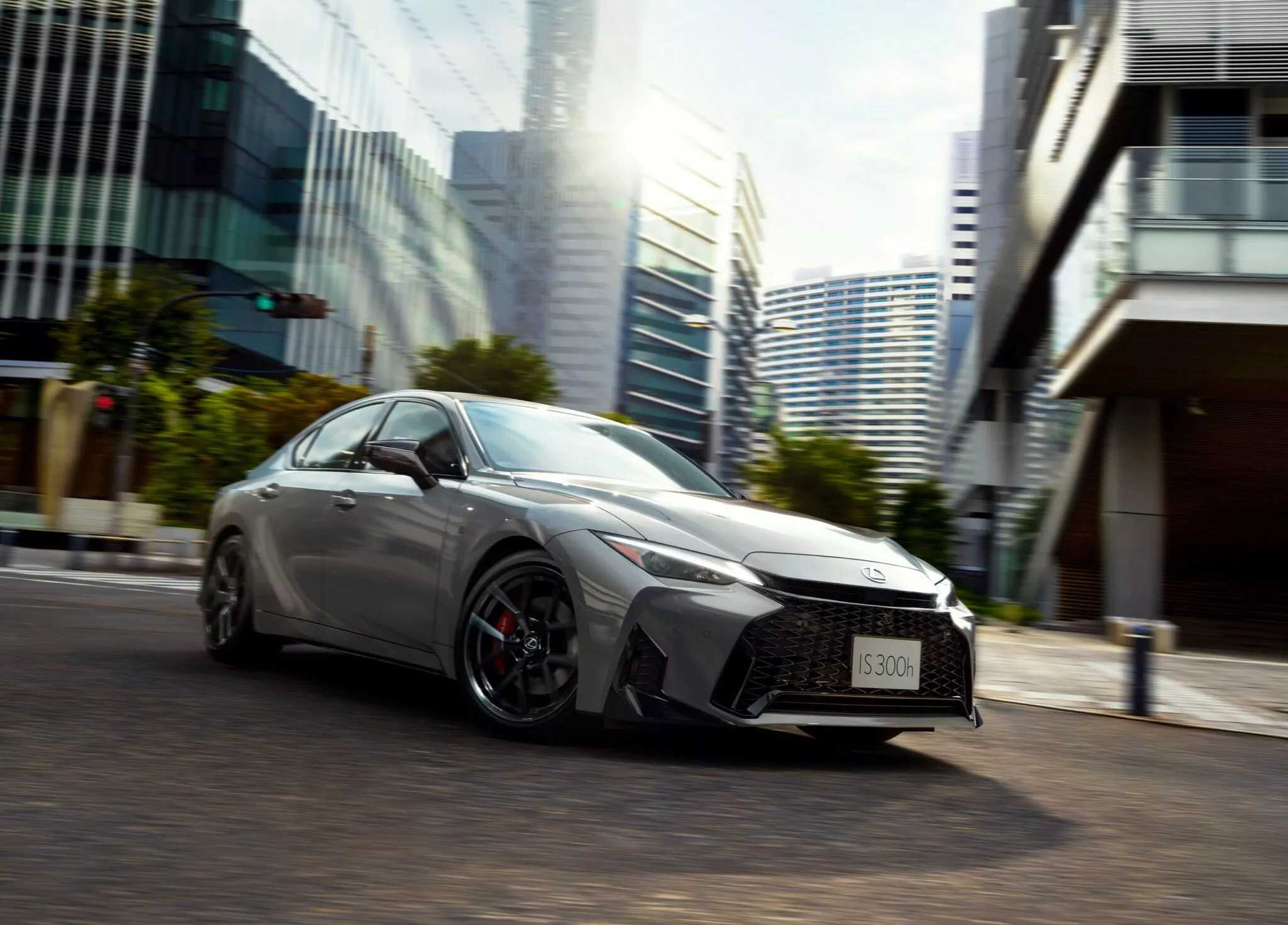 2026 Lexus IS 300h (9)