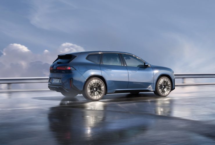 2027 BMW iX3 50 xDrive (3)